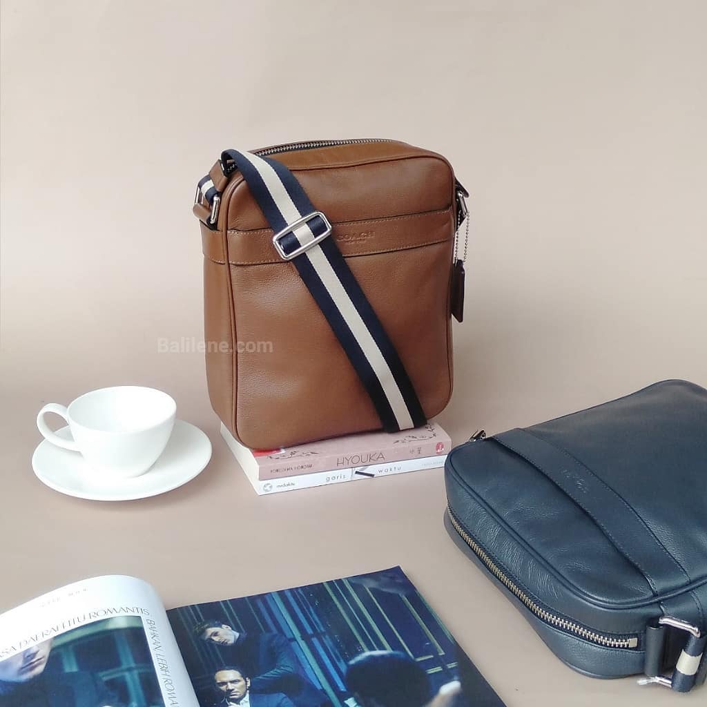 Coach F54782 Charles Flight Bag Dark Saddle - Image 5