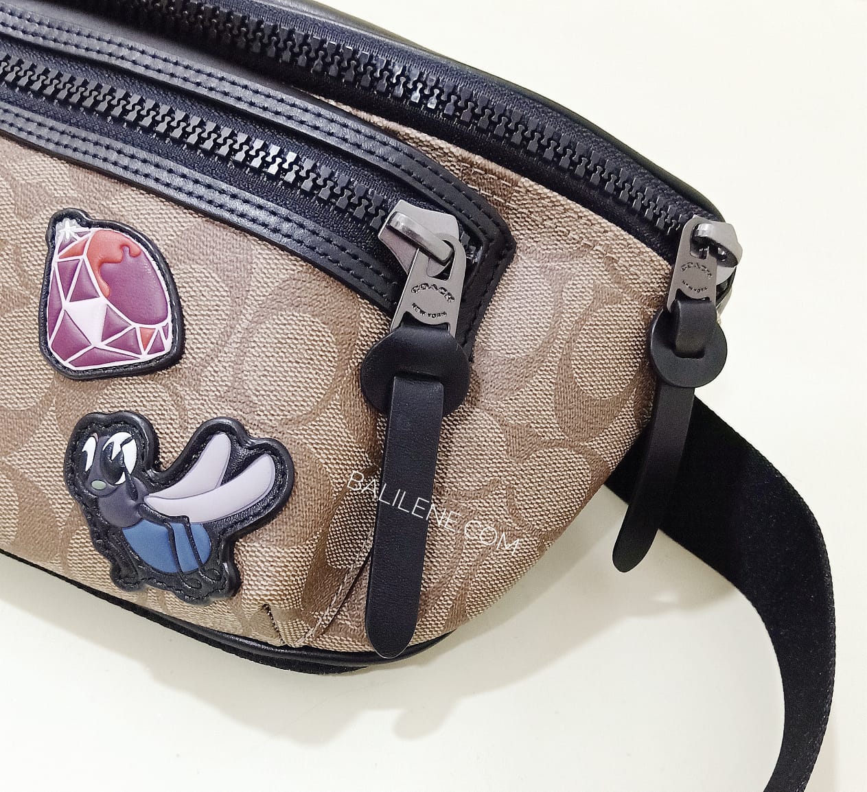 Coach F72952 Terrain Disney Belt Bag In Signature Canvas With Snow White Patches Tan - Image 7
