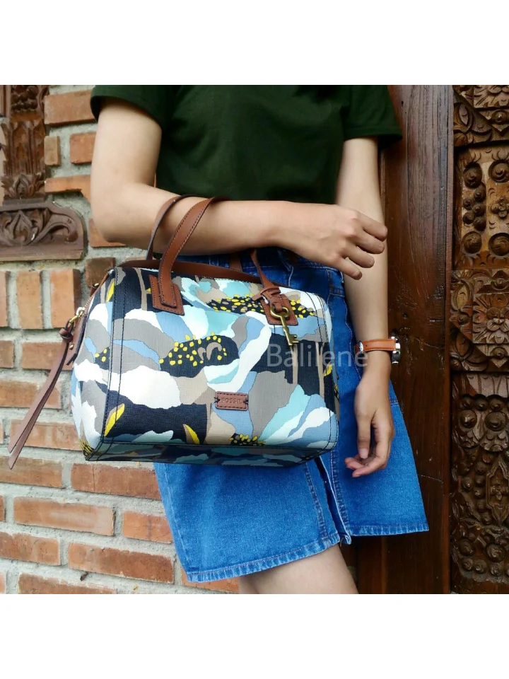 Fossil ZB6907992 Emma Satchel Dark Floral - Image 3