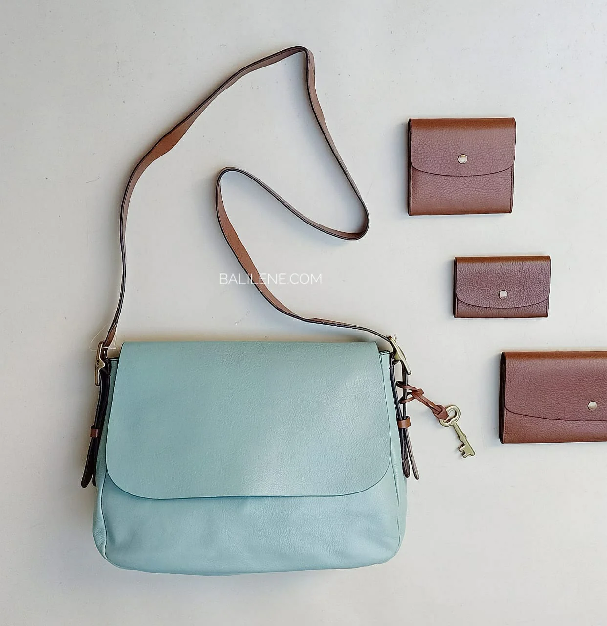 Fossil ZB6760116 Harper Sling Bag Large Saddle Crossbody Seaglass - Image 4